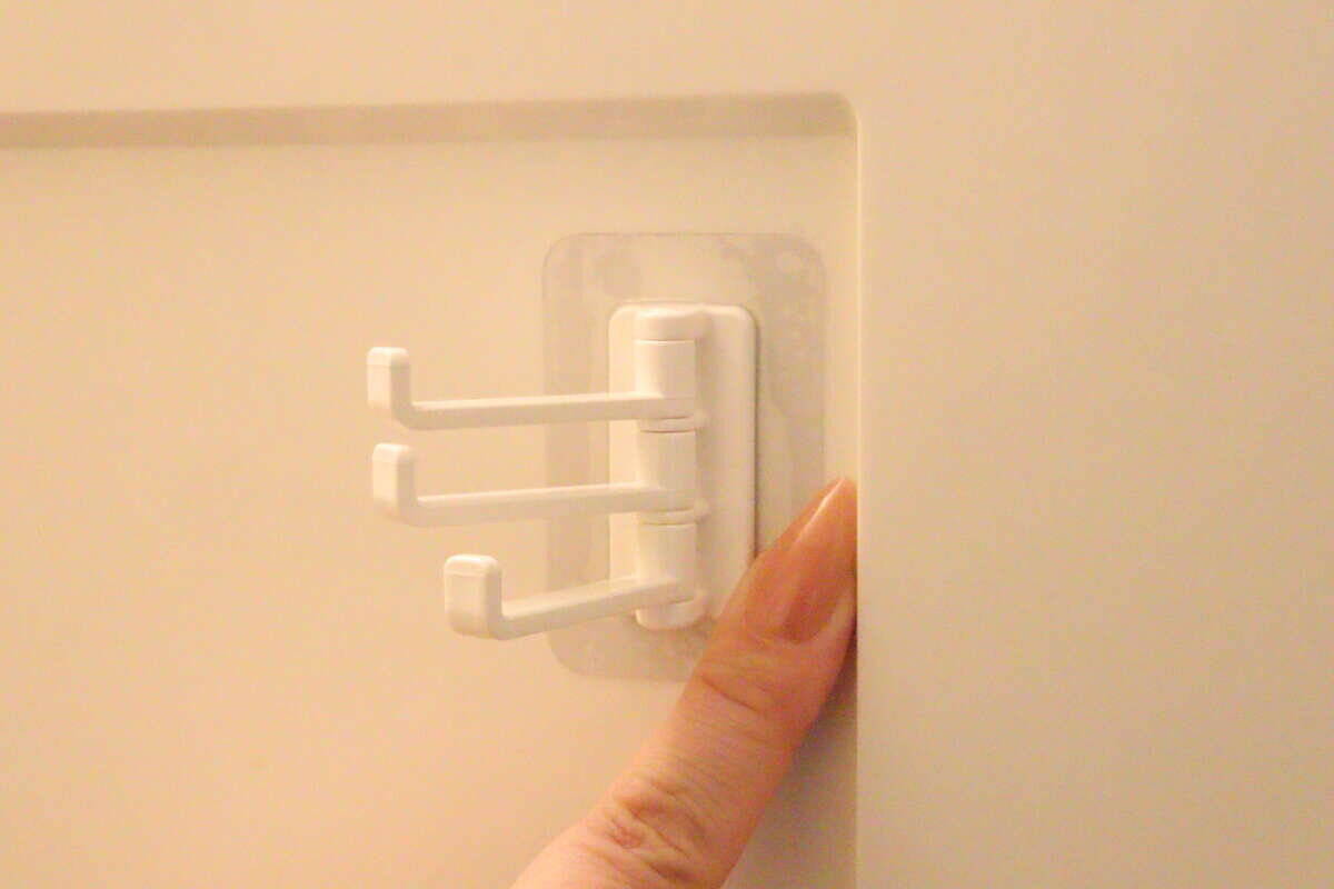 同僚のロッカー見て100均に走ったわ！「どこ置いたっけ…」を防げる！ありがたいフック