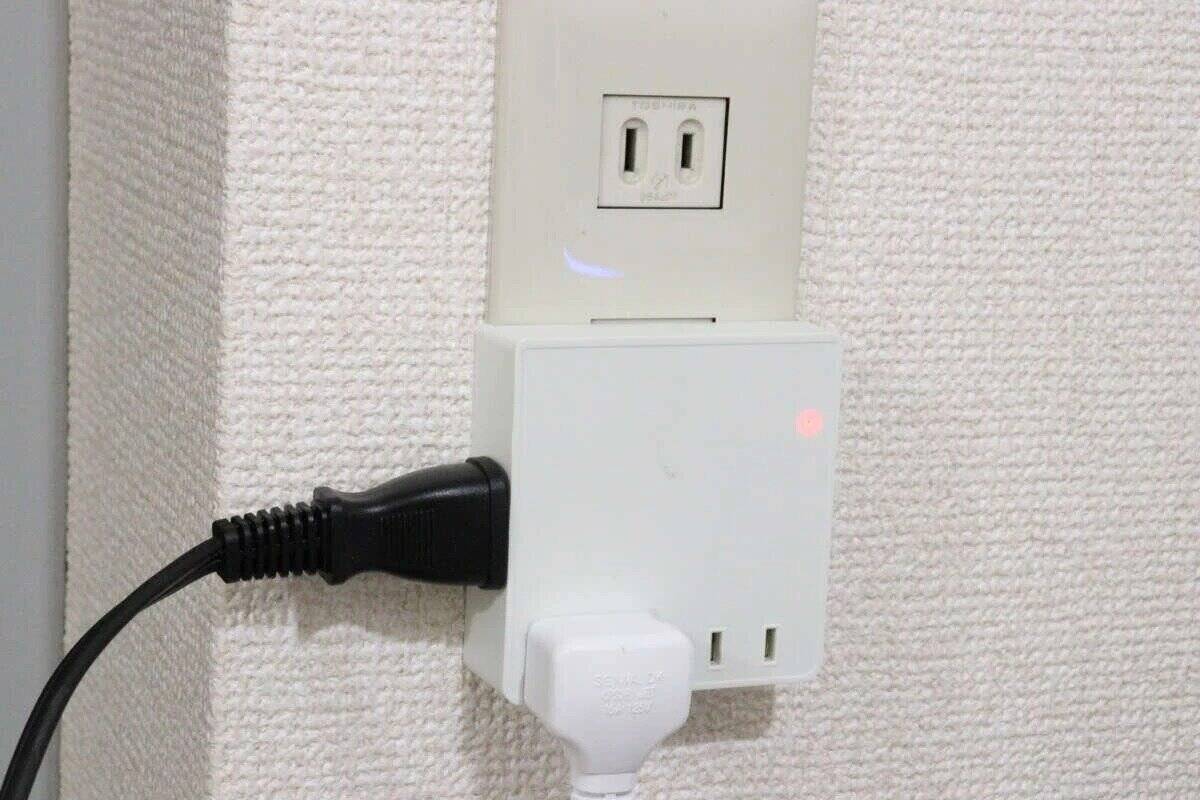 100均にこんな便利なのがあるなんて！充電環境が整う！優秀ガジェット3選
