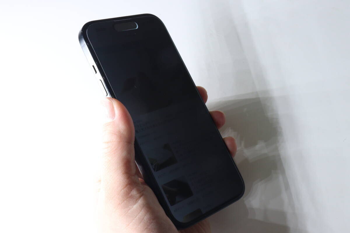 100均で300円なら十分すぎる！他所だと安くても1000円超え…スマホを守る安心グッズ