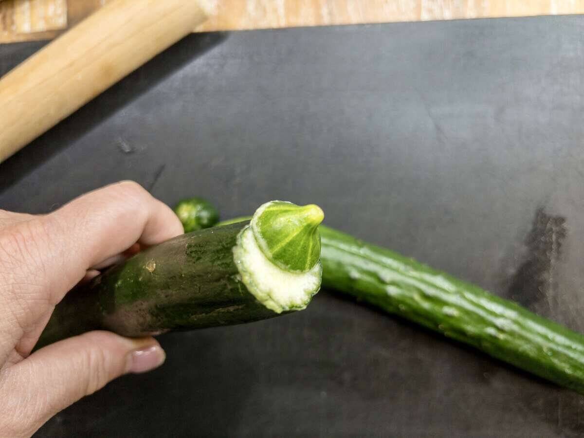 「これ作るために毎日きゅうり買いに行く！」5分でできるお助け副菜！叩ききゅうりの塩昆布和え