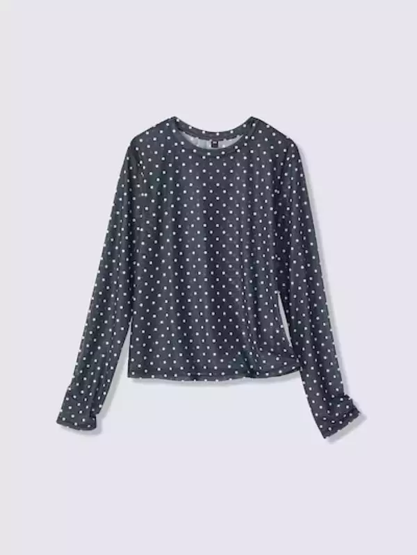 空調が効きすぎて寒い！GUの990円シアートップスが救世主すぎた