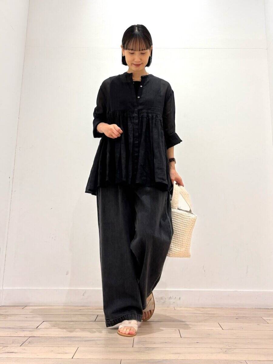 夏は黒シアーシャツで品よく涼やか♡ヘルシーな肌見せで垢抜ける！こなれスタイル5選