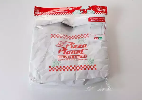 セリアでめちゃ可愛いディズニーグッズ見つけた…！デザインが大優勝♡お洒落な保冷バッグ