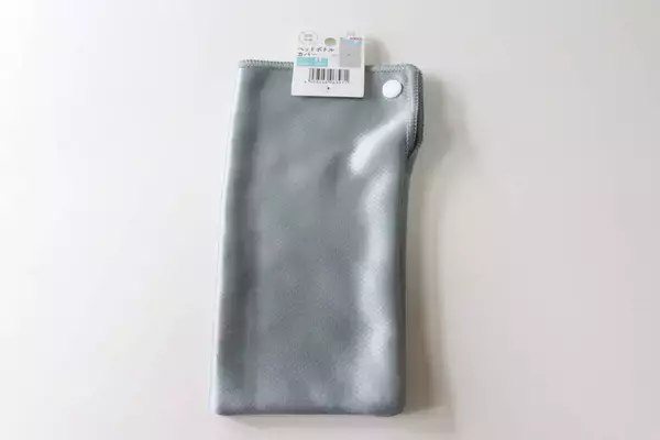 100均のこれ考えた人に拍手！「自分もクールダウンできる！」一石二鳥のボトルカバー