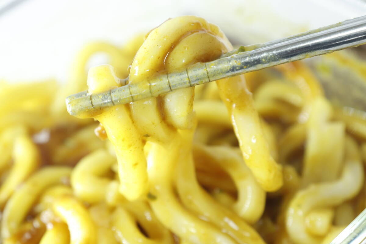 ダイソーでストック買い！レンチンで作れるのにうまっ！冷蔵庫も食品庫も圧迫しないうどん
