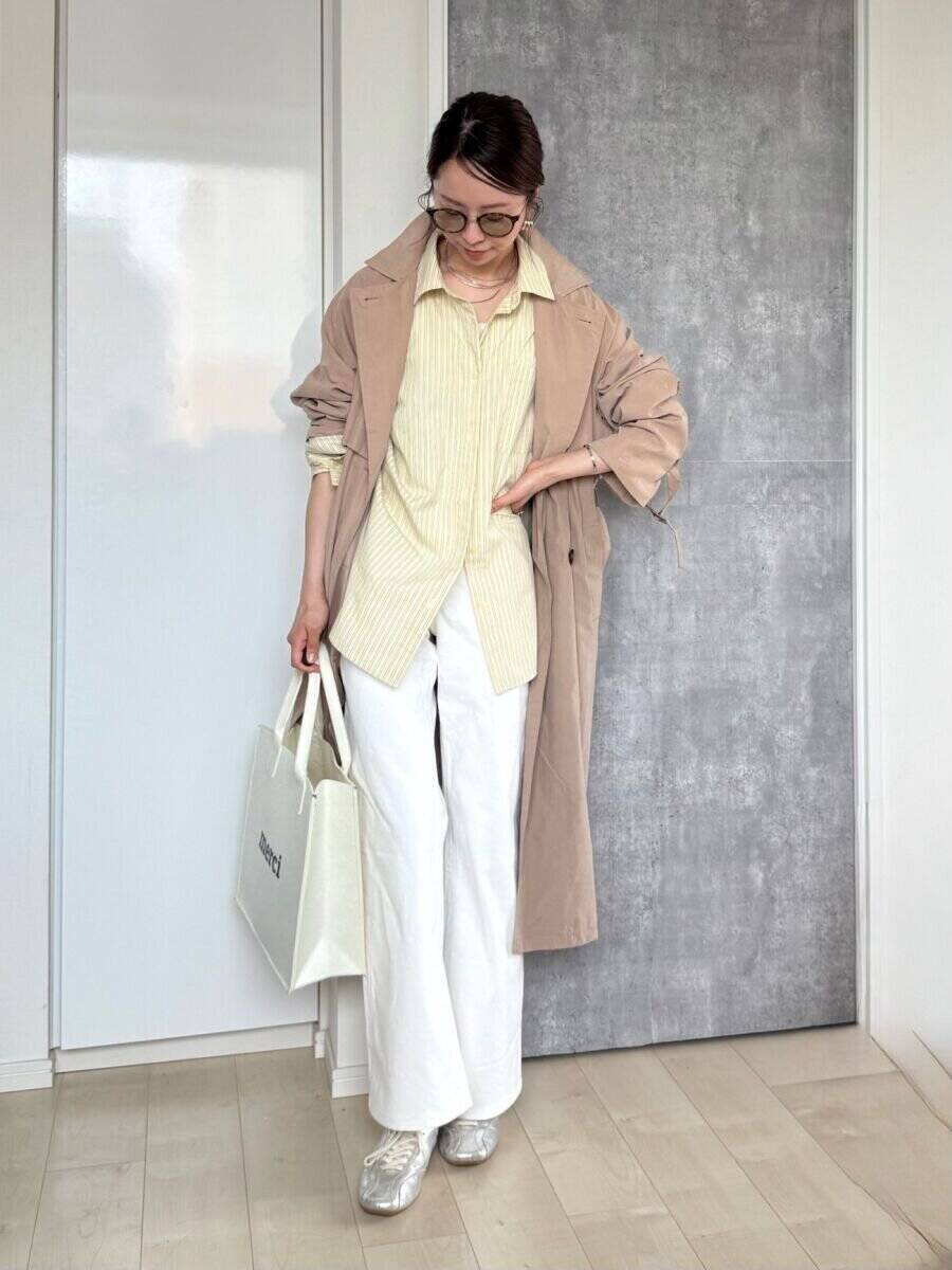 ホワイトデニムは1本持つべき！GU「美脚フレアデニム」で春の着回し3コーデ♡