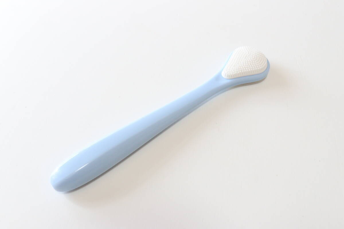 100均のクリーナーのほうが優秀じゃん！「扱いやすいし痛くない！」コスパも抜群な隠れた名品