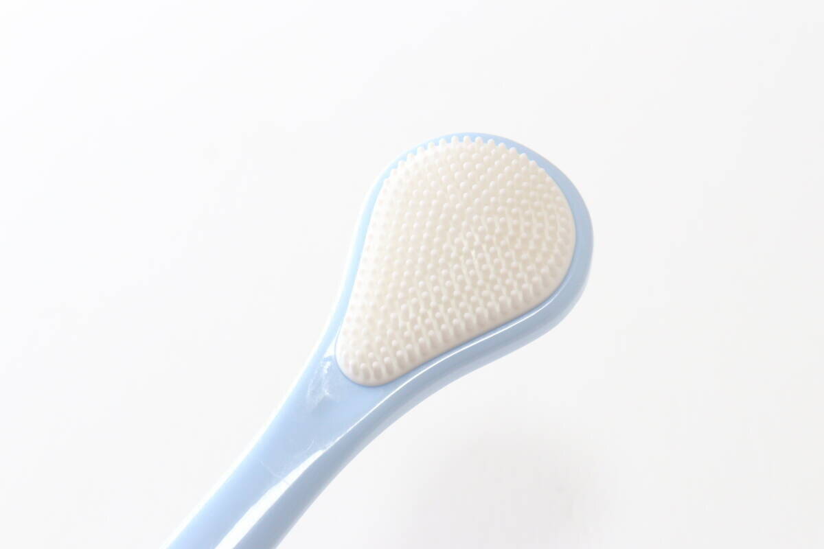 100均のクリーナーのほうが優秀じゃん！「扱いやすいし痛くない！」コスパも抜群な隠れた名品