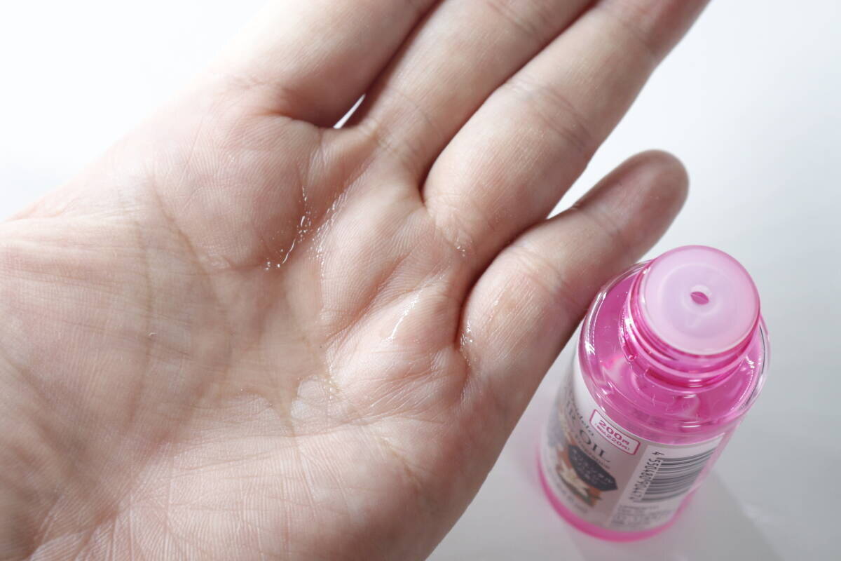 「香水みたい良い香り♡」100均で売ってる日本製の200円ヘアオイルが本格的