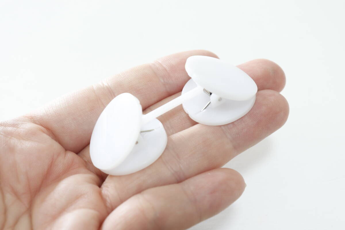 100均コラボがまた発明品生み出した！「窓開けたいけど丸見えは嫌…」お悩み解決クリップ