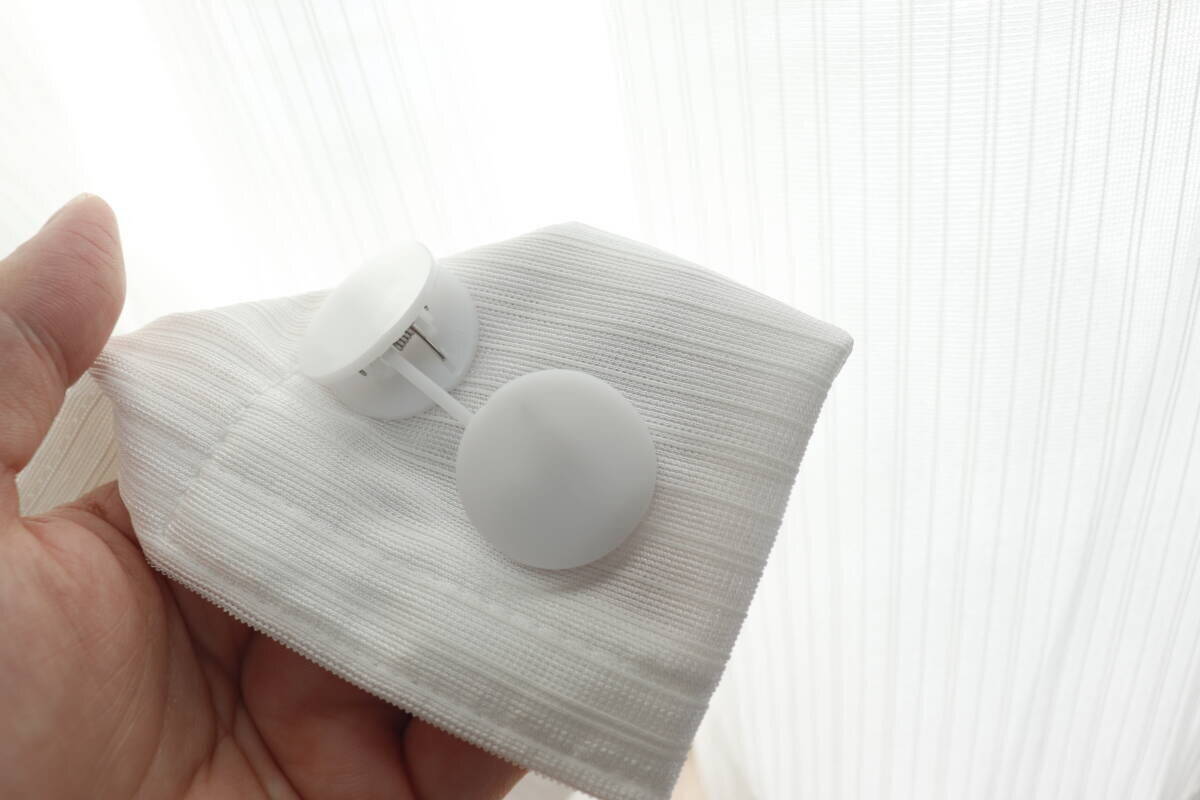100均コラボがまた発明品生み出した！「窓開けたいけど丸見えは嫌…」お悩み解決クリップ