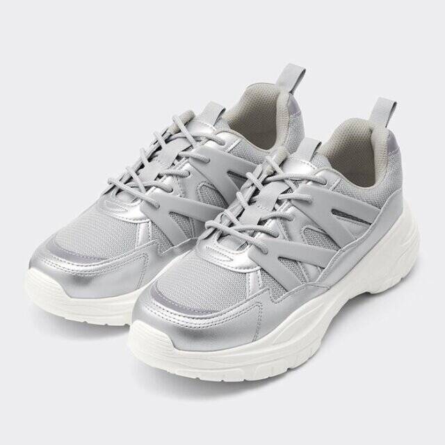 【ALL GU】メンズのコート×トレンドのグレー色でつくる今っぽコーデ