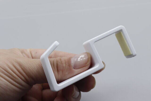 ダイソーさん天才では…？ずっともったいないと思ってたスペースを活用できる画期的フック