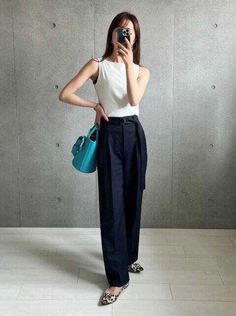 大人世代はユニクロで絶対チェックして！絶妙シルエットで上品に着られる！優秀トップス