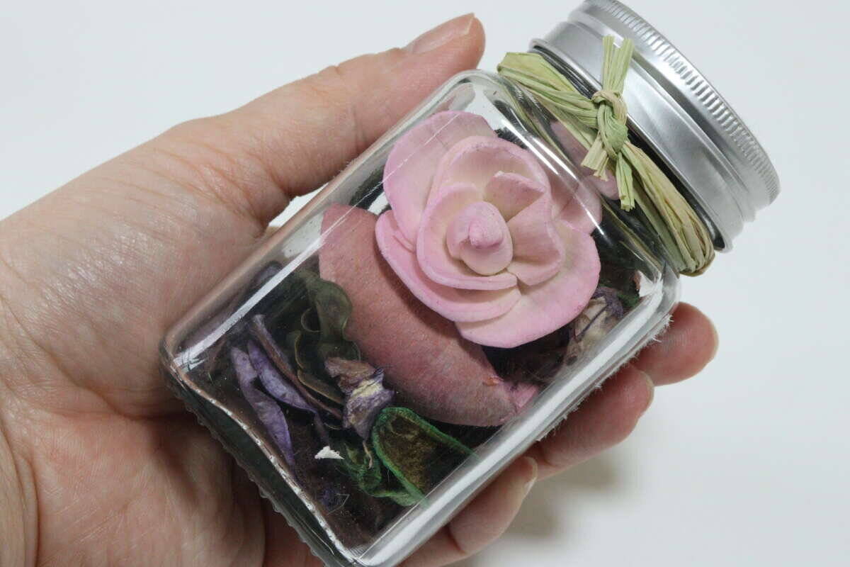 100均でちょっと惜しいけど…買って正解！目でも鼻でも楽しめる香りのインテリア