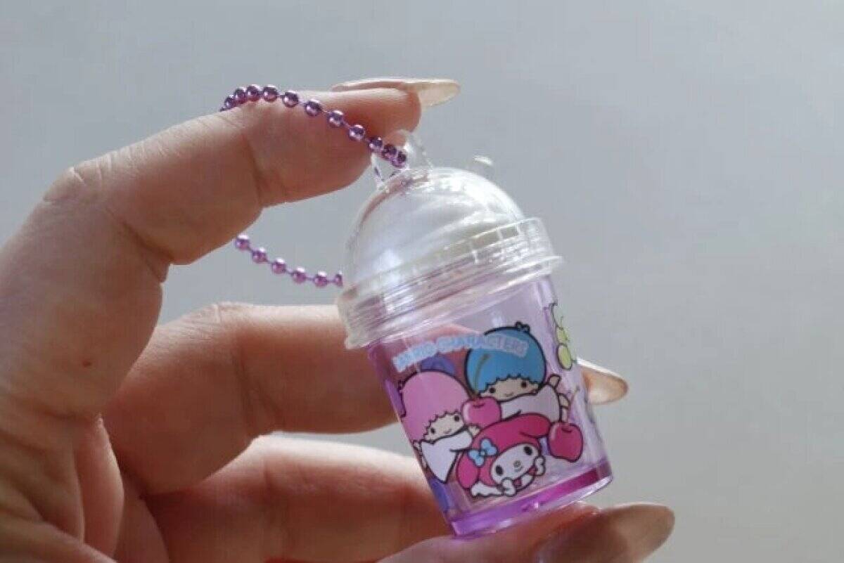 「可愛いだけじゃなかった」「形が秀逸！」賢く運べる100均の小物ケース