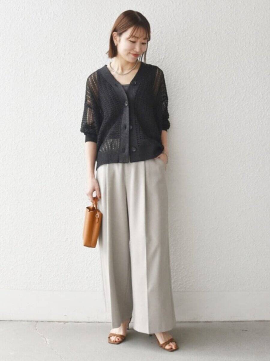 大人のシアートップスは”黒”がおすすめ！上品に垢抜ける♡春の透け感コーデ5style