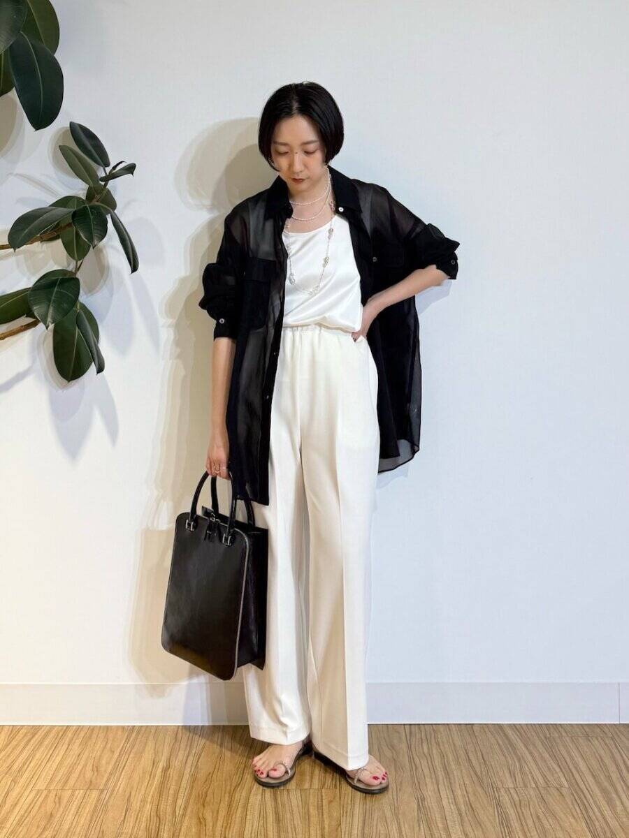大人のシアートップスは”黒”がおすすめ！上品に垢抜ける♡春の透け感コーデ5style