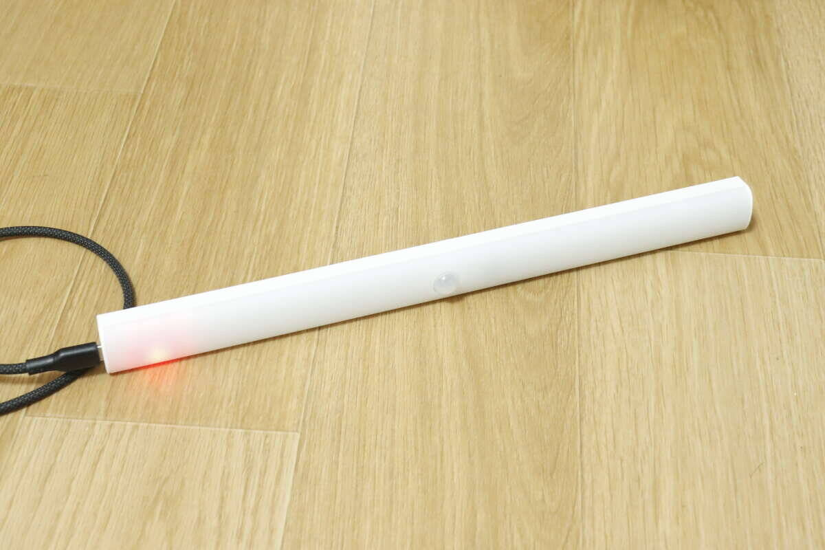 また人気出そうなの出してる！着脱できて充電が楽ちん！しかも高機能な100均プチ家電