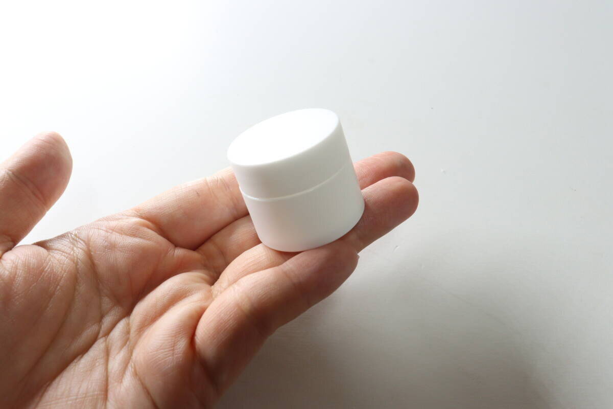 ついに見つけたよ！「100均では珍しいタイプ！」「使いやすい！」アレ付きの優秀容器