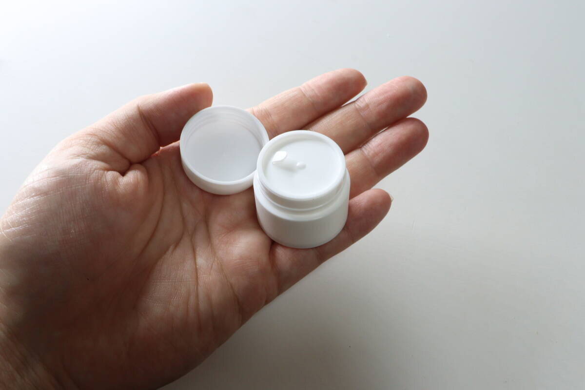 ついに見つけたよ！「100均では珍しいタイプ！」「使いやすい！」アレ付きの優秀容器