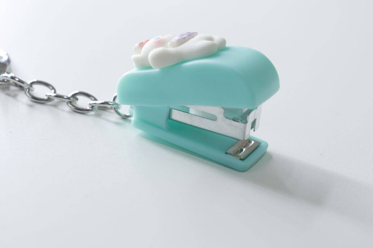 こんな小さいのあり？！ポーチに付けとくと便利だよ～！キーホルダー感覚の100均文房具