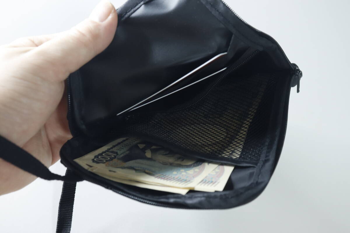 ダイソーさん200円でいいの！？「しかも全部入るやん！」これ1つで身軽に出かけられるバッグ
