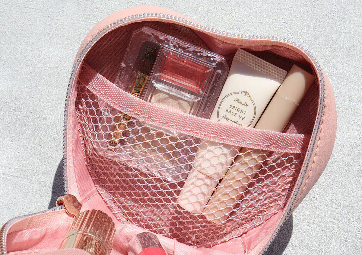 宝島さん！付録のレベルじゃないよ…人気コスメの現品付き♡買い逃したら後悔するポーチ＆リップ