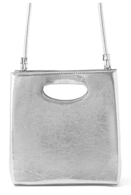 GU・ユニクロだけじゃない！大人が着られるプチプラブランドGRLのモノトーンが可愛い♡