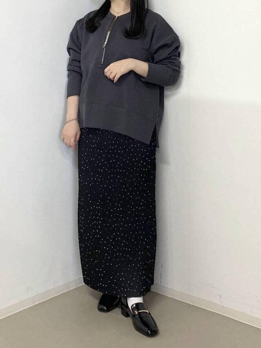 春コーデはスウェット×スカートで品よく垢抜ける♡カジュアルすぎない！大人のお手本スタイル