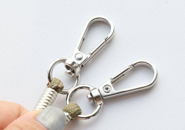 なんか飽きちゃったんだよな～って人は「セリア」探して！気分に合わせて色々選べるストラップ