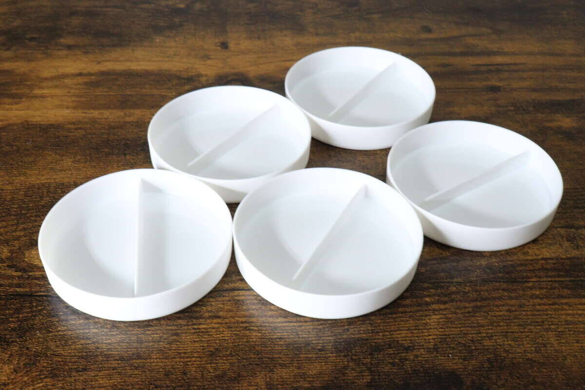 100均で買えると思わなかった！積み重ねられるってこんなに便利！専門店より安い専用お皿