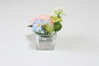 100均に可愛いの出てるよ～！アレンジ知らずで即お洒落！置くだけで華やかになるインテリア