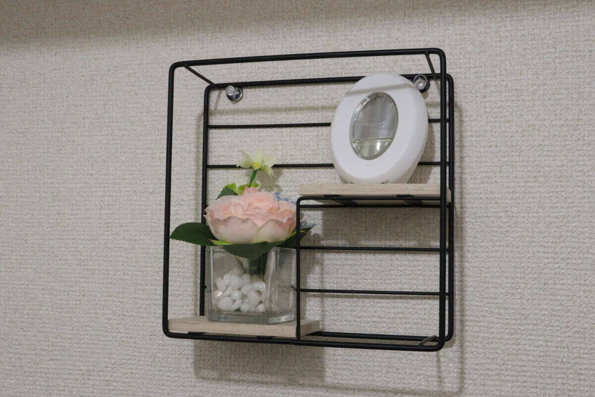 100均に可愛いの出てるよ～！アレンジ知らずで即お洒落！置くだけで華やかになるインテリア