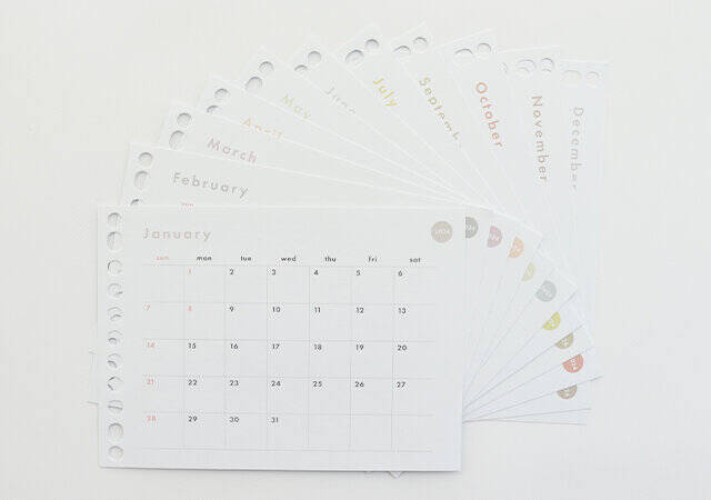ダイソーで理想のリフィルやっと見つけた♡ミニサイズで使いやすいカレンダー