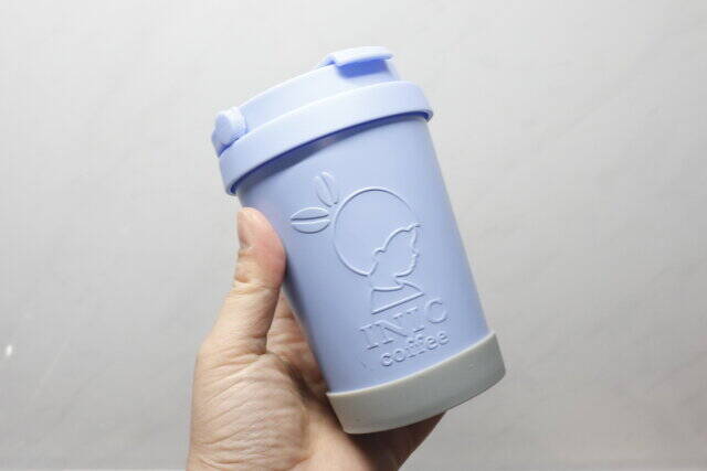 セリアで今話題のコレ知ってる？傷みやすい底をカバーできる♡アイディアグッズ