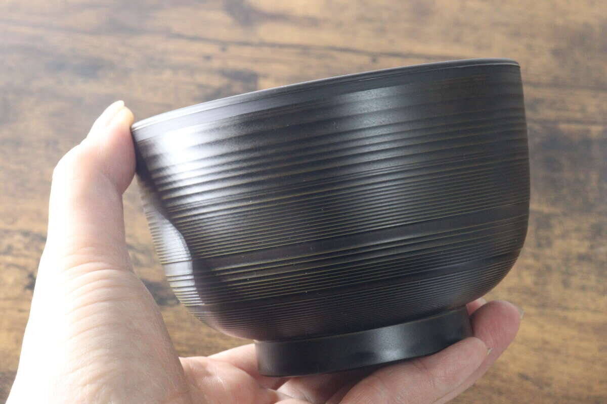 この見た目で200円！？「しかもレンチンOKって…！」100均とは思えない日本製食器