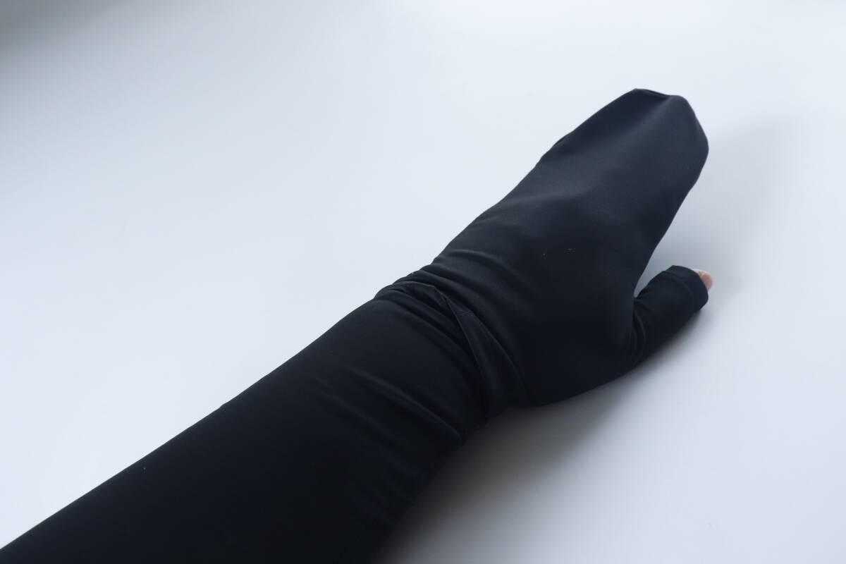 100均で300円なら安いモノ…！バッグに入れとくと安心感違う！高機能の日焼け対策グッズ