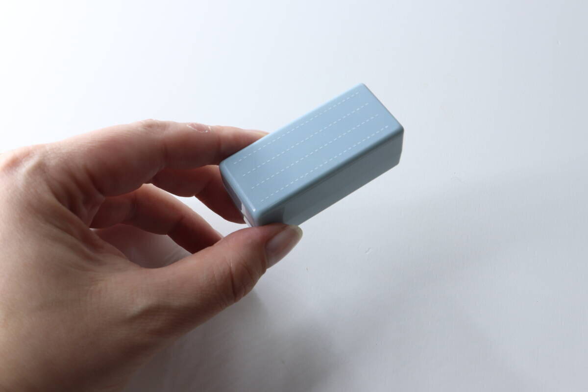 ついに100均にこのタイプ出た！「1000回使えるってすご…！」手軽に練習できるスタンプ