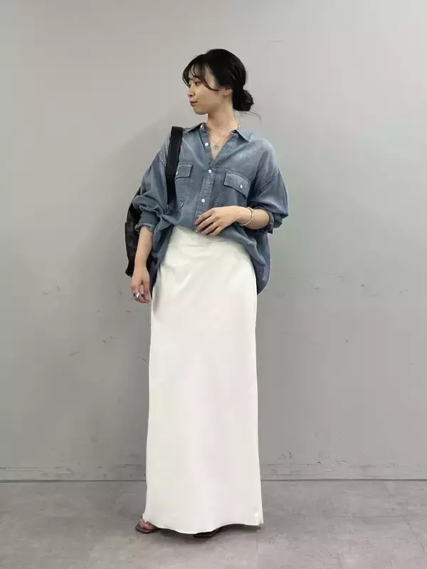 「デニムシャツ」1枚持っておくと本当に便利！毎日コーデに大助かり！おしゃれな人の着回し術