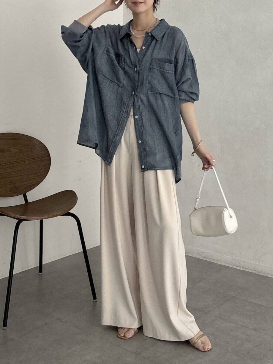 「デニムシャツ」1枚持っておくと本当に便利！毎日コーデに大助かり！おしゃれな人の着回し術