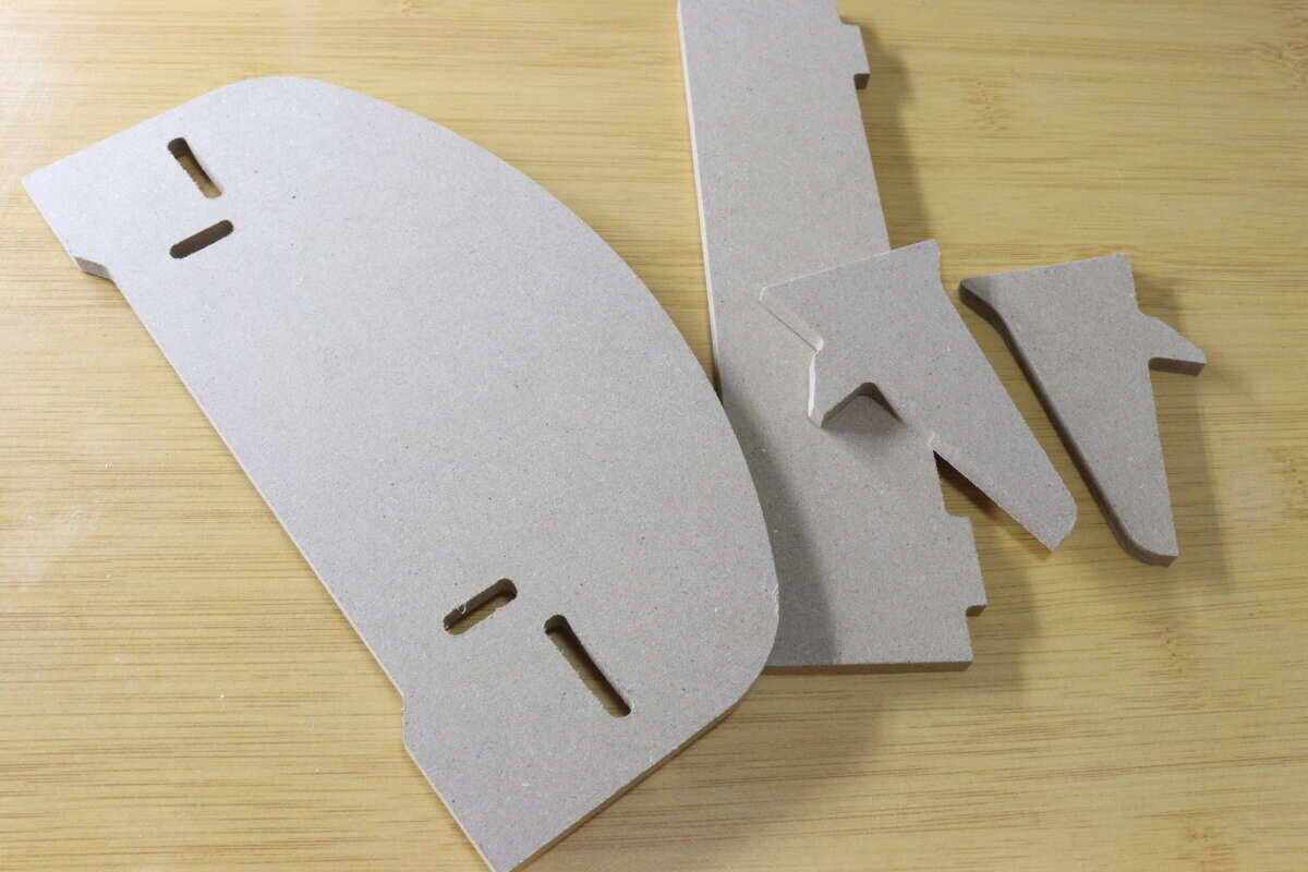 組み立て簡単で即馴染む！大人が本気で使える100均ディスプレイグッズ