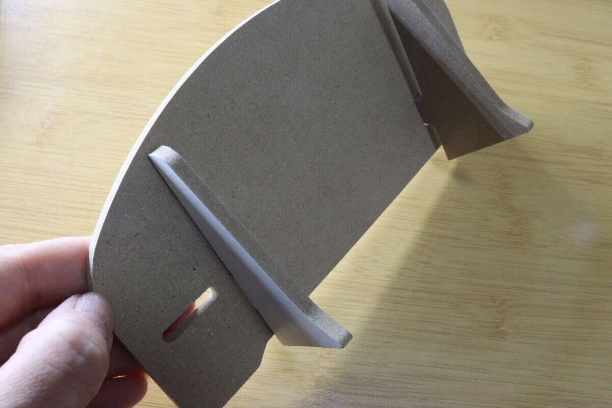 組み立て簡単で即馴染む！大人が本気で使える100均ディスプレイグッズ