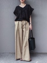 シンプルコーデは黒ブラウスで上品に♡夏のおしゃれを一気に格上げ！お手本着こなし5style
