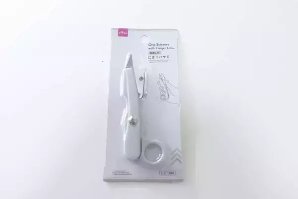 100均で珍しいタイプを発見！「よくあるやつは手が疲れる…」楽に使える手芸グッズ
