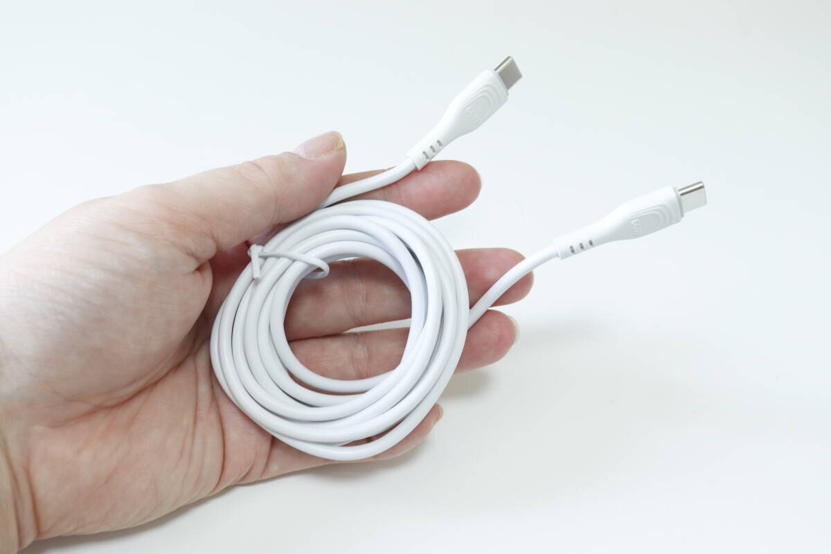 100均で400円ならむしろ安い！充電し忘れても1時間あればなんとかなる！超高速ケーブル