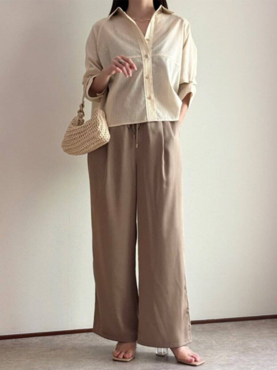 ラクだけど一歩間違えるとパジャマに見える！？イージーパンツを手抜きに見せない着こなし方