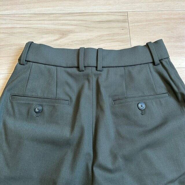 ユニクロで今売り切れ続出！美シルエットでスタイルUP♡人気のパンツに新しいの出た～！