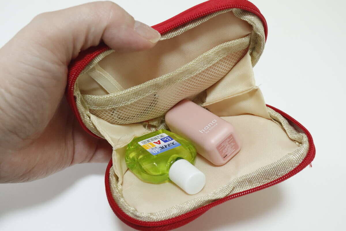 100均で買って大正解！「バッグをゴソゴソ漁るのもうやめた！」バッグに付けると便利なポーチ