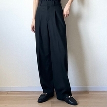 ユニクロのパンツ…マジで優秀だわ…ハンパな季節に頼りになります！名品パンツで秋コーデ